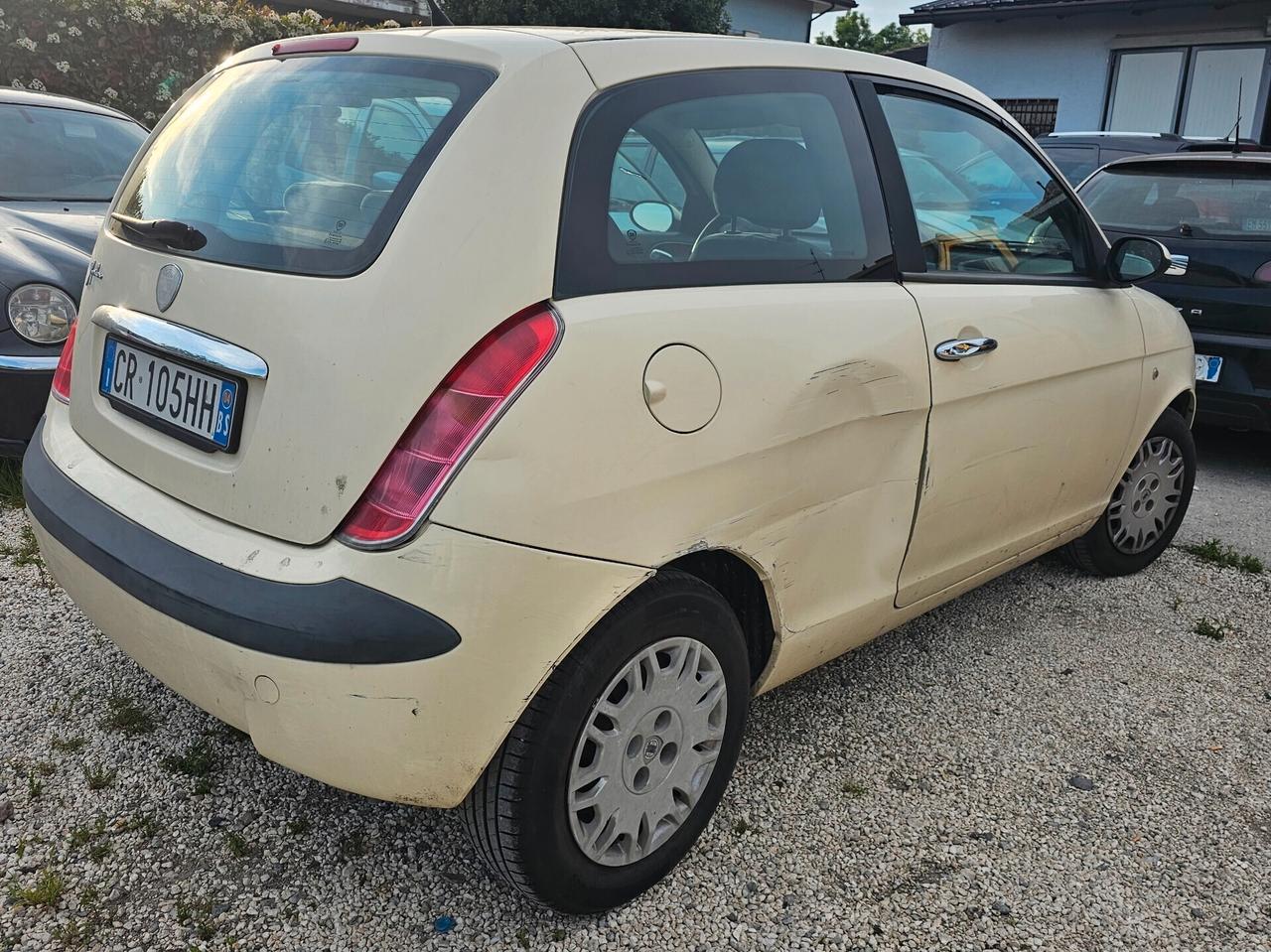 LANCIA YPSILON 1.2 GUIDABILE DA NEOPATENTATI