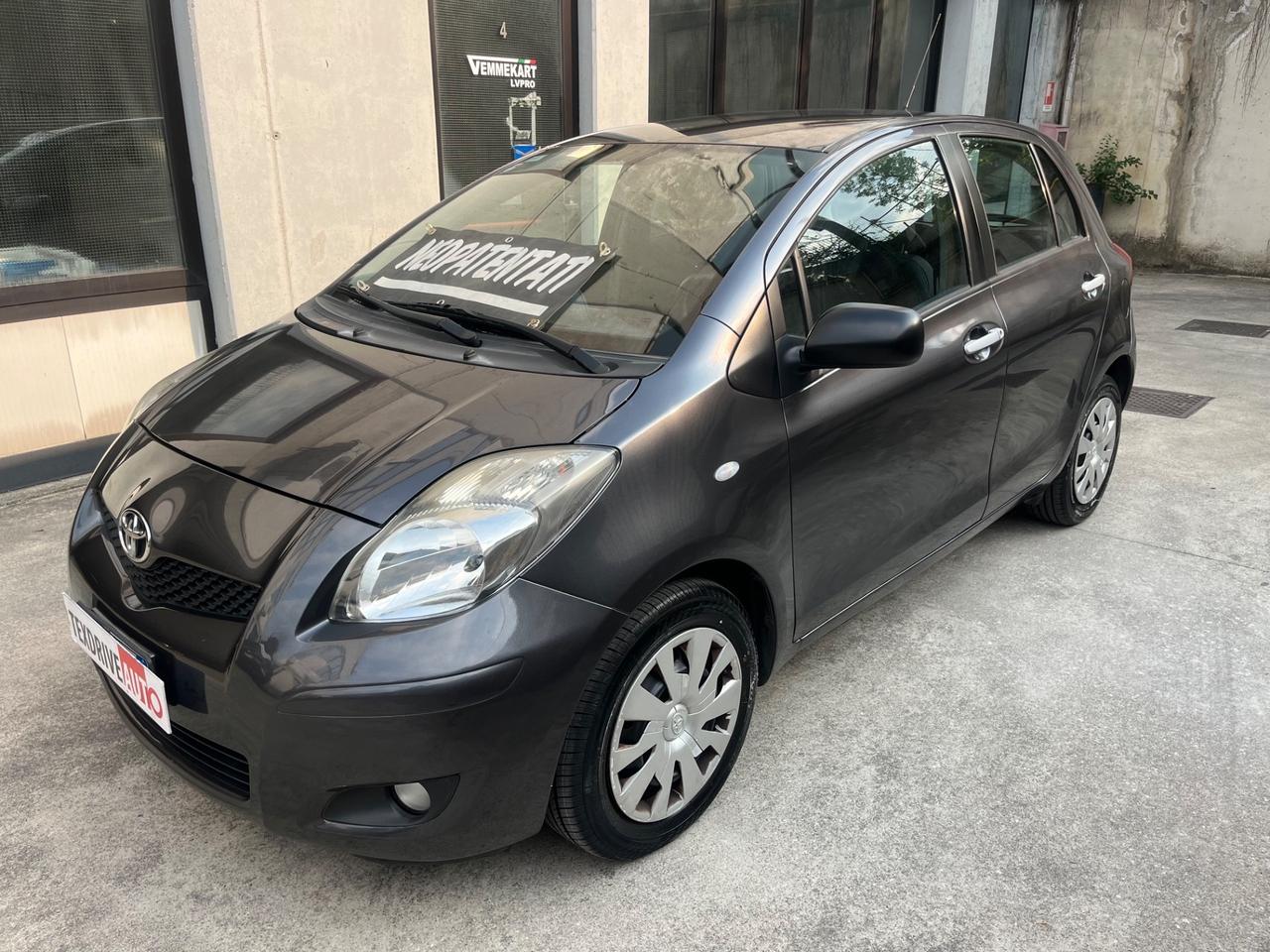 Toyota Yaris 1.3 5 porte Sol