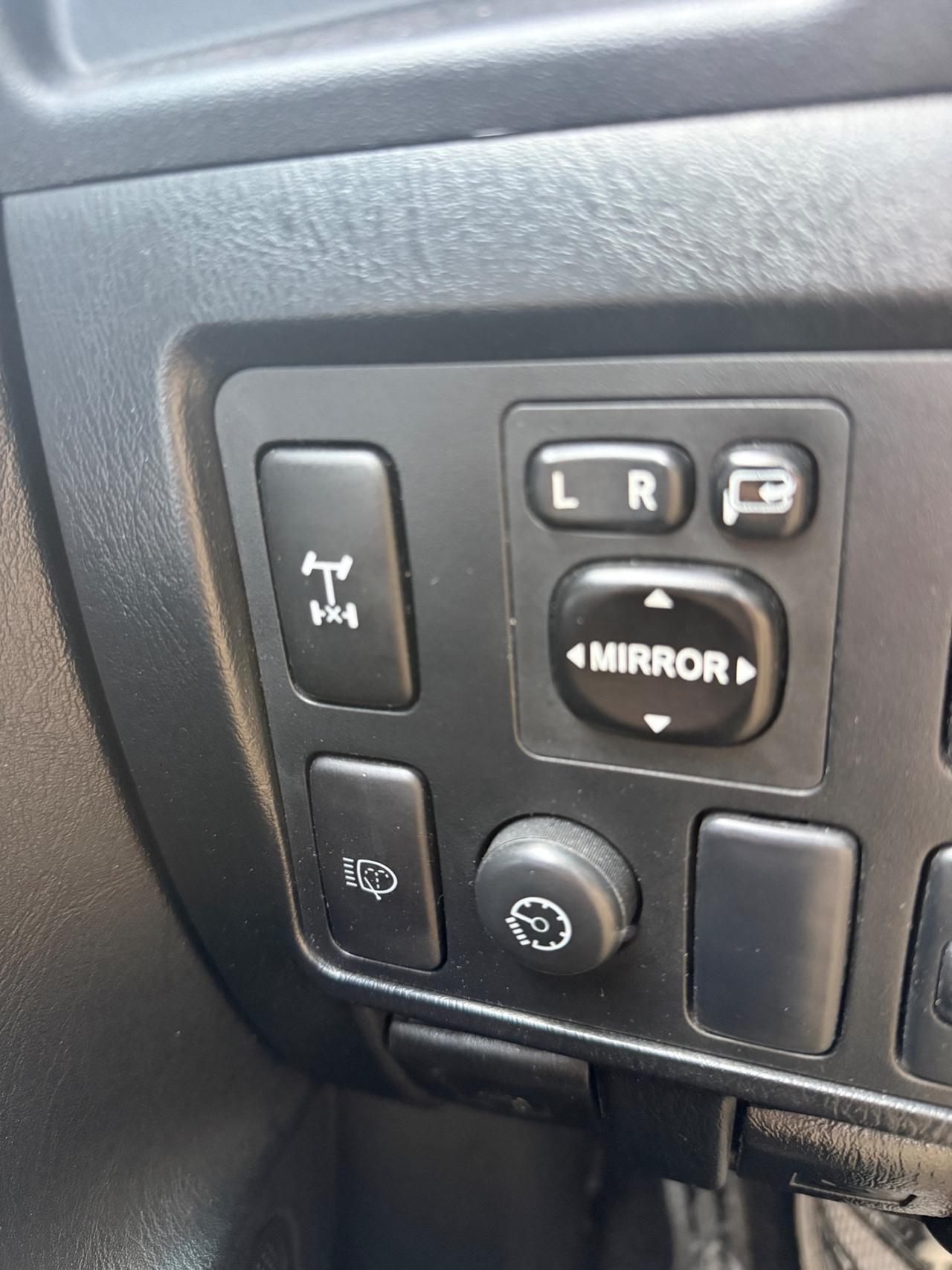 Toyota Hilux 2.5 D-4D 4WD 2p. 4posti MY14"
