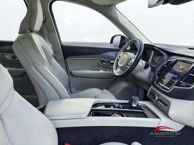 VOLVO XC90 T8 Recharge AWD Plug-in Hybrid aut. 7 posti Plus D