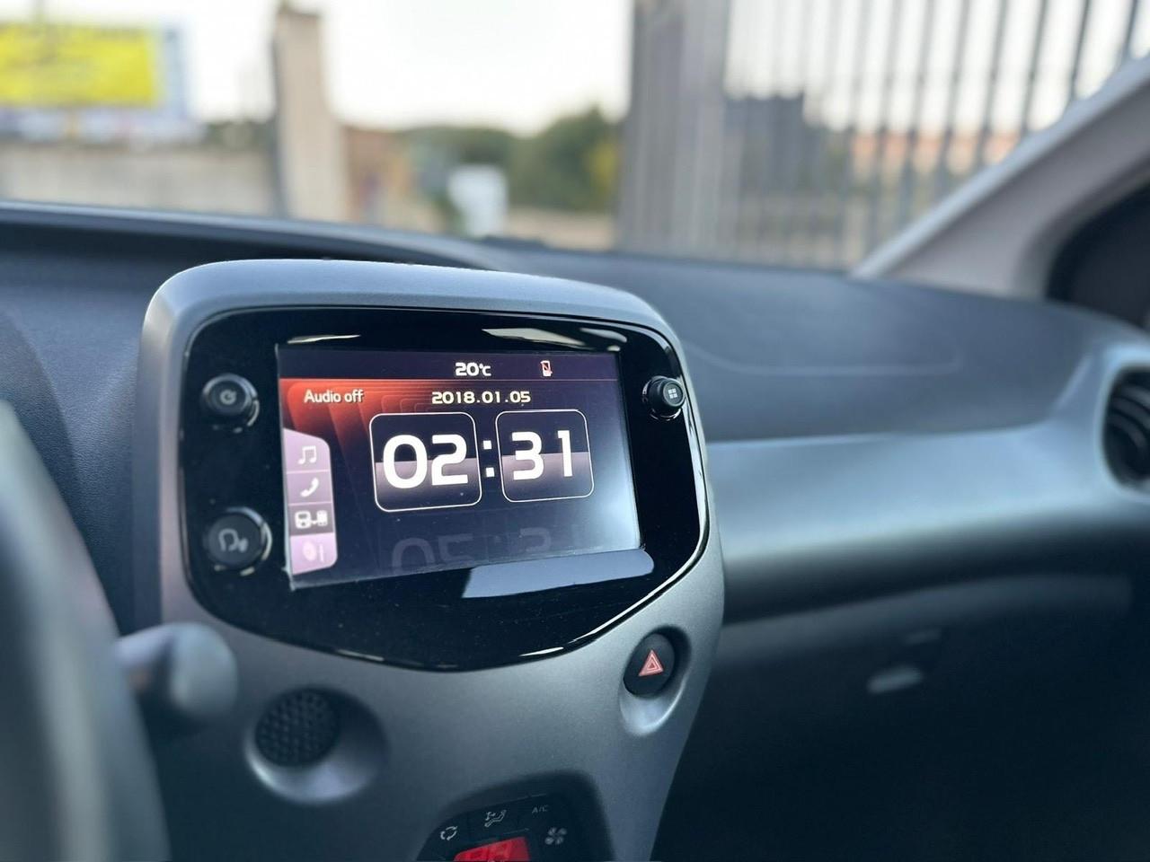 Toyota Aygo Connect 1.0 VVT-i 72 CV 5 porte x-play MMT