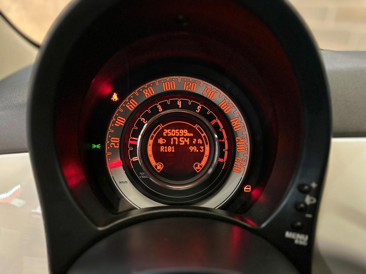 Fiat 500 1.2 Lounge 69cv 2010 ok neop.