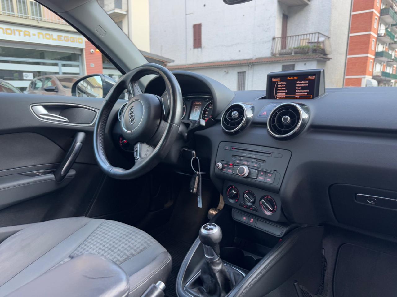 Audi A1 1.6 TDI 105 CV Ambition - GIA' TAGLIANDATA