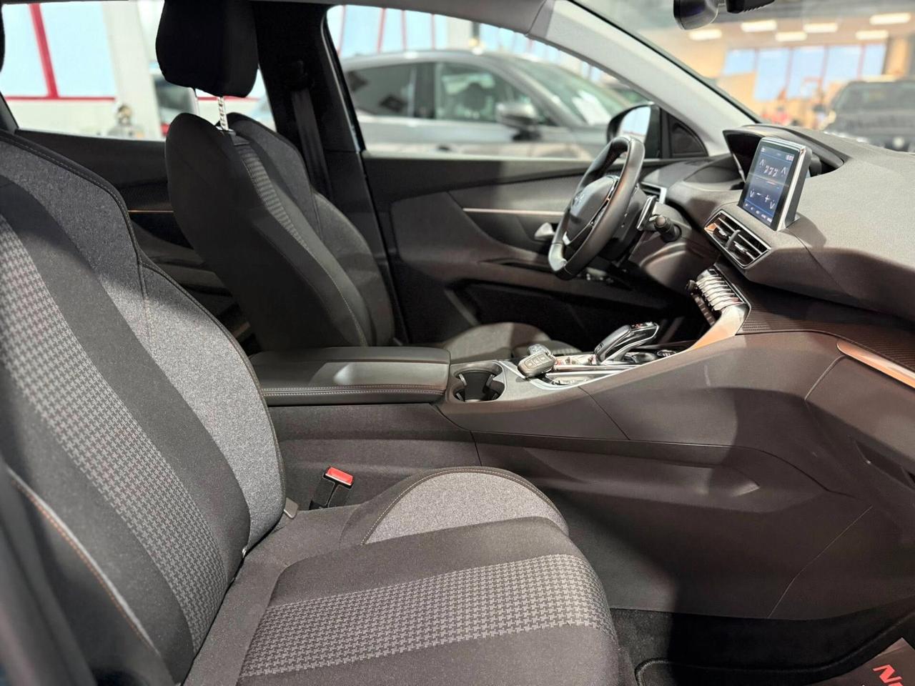 Peugeot 3008 Bluehdi 130cv EAT8 Allure 2022