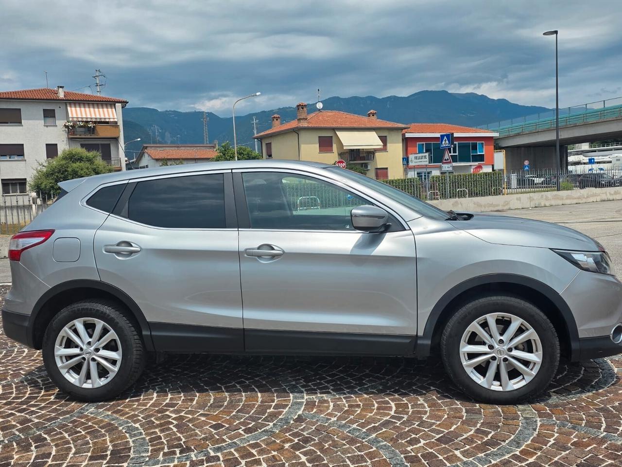 Nissan Qashqai 1.6 dCi 2WD Visia
