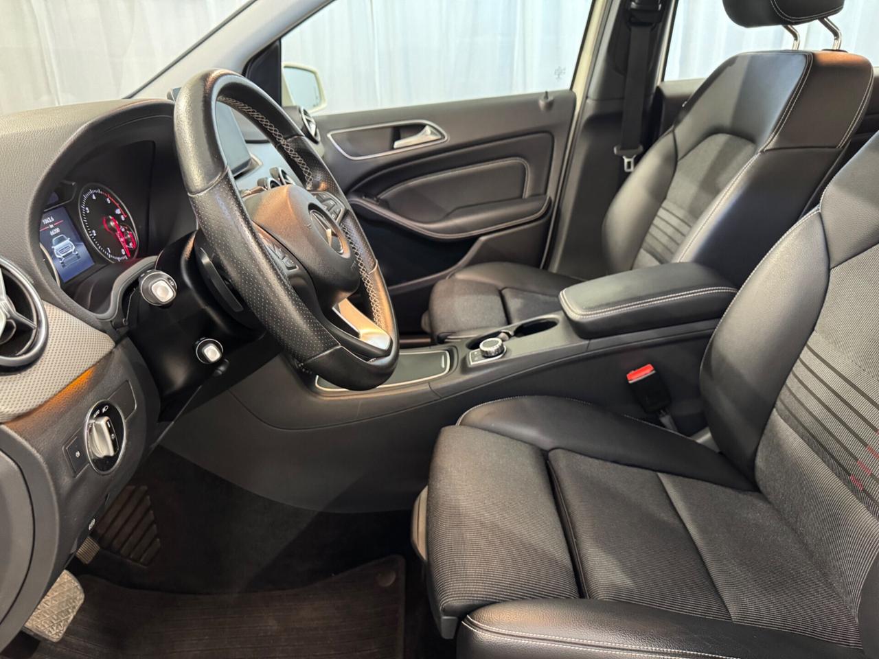 Mercedes-benz B 200 d Automatic Premium