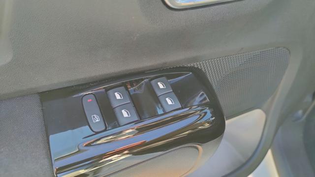 CITROEN C3 1.2 83CV S&S Shine 43000KM