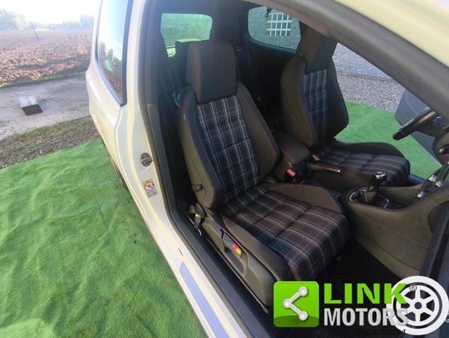 VOLKSWAGEN Golf GTI GTI
