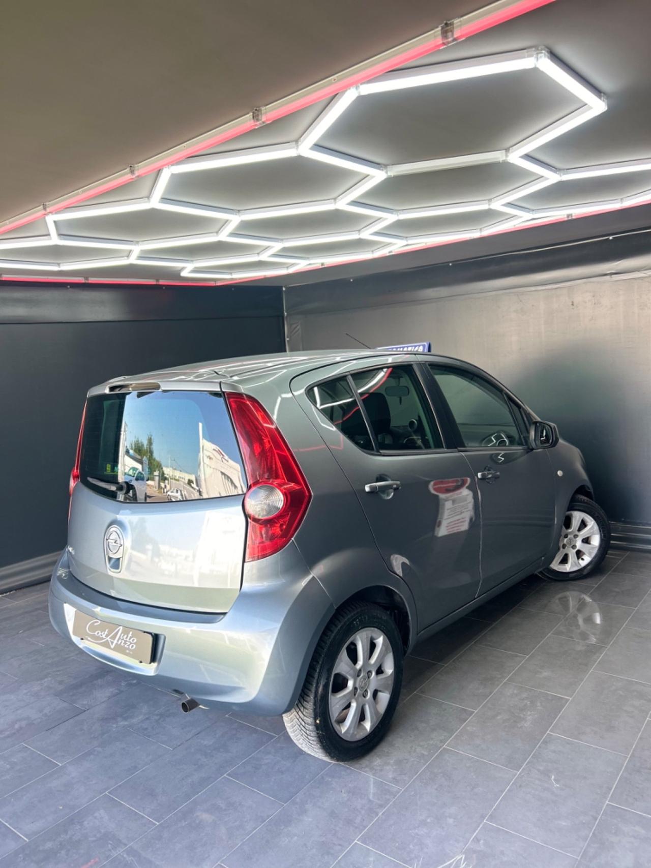 Opel Agila 1.2 Benzina AUTOMATICA 2012