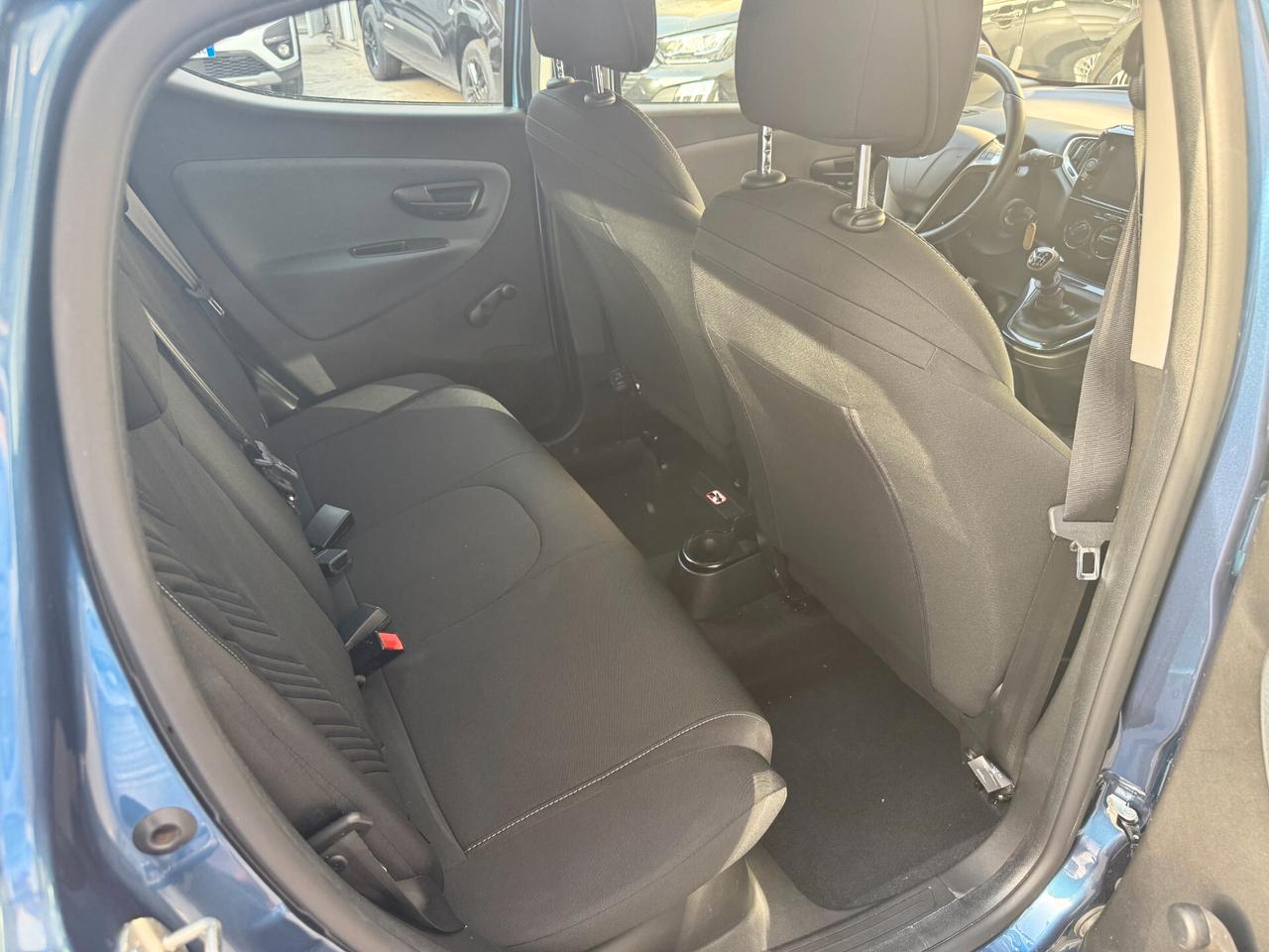 Lancia Ypsilon 1.0 FireFly 5 porte S&S Hybrid Gold