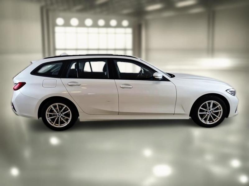 BMW 318 48V Business Advantage Touring auto