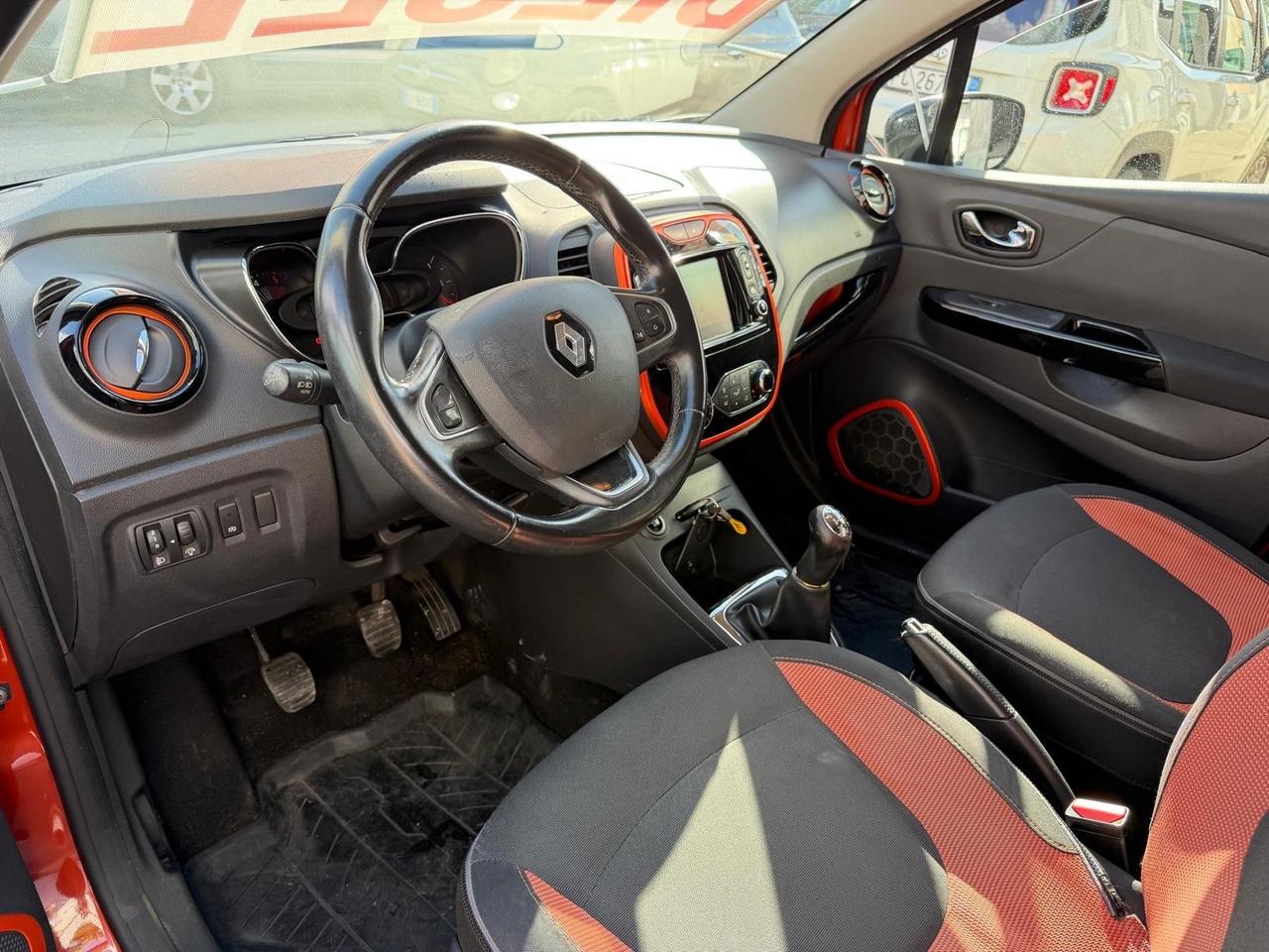Renault Captur dCi 8V 90 CV EDC Start&Stop Energy Iconic
