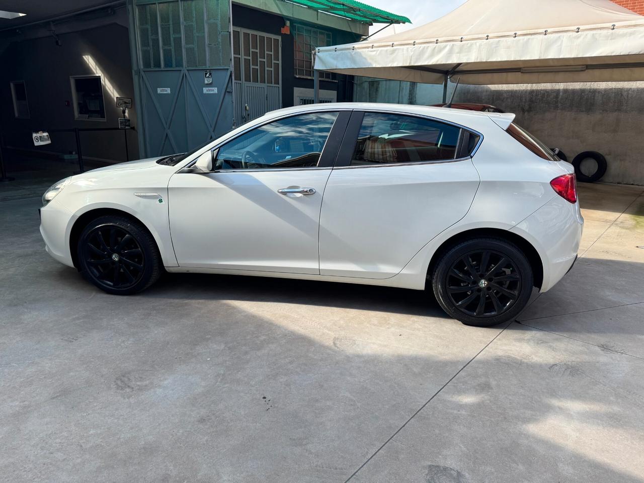 Alfa Romeo Giulietta 1.6 JTDm-2 105 CV Distinctive