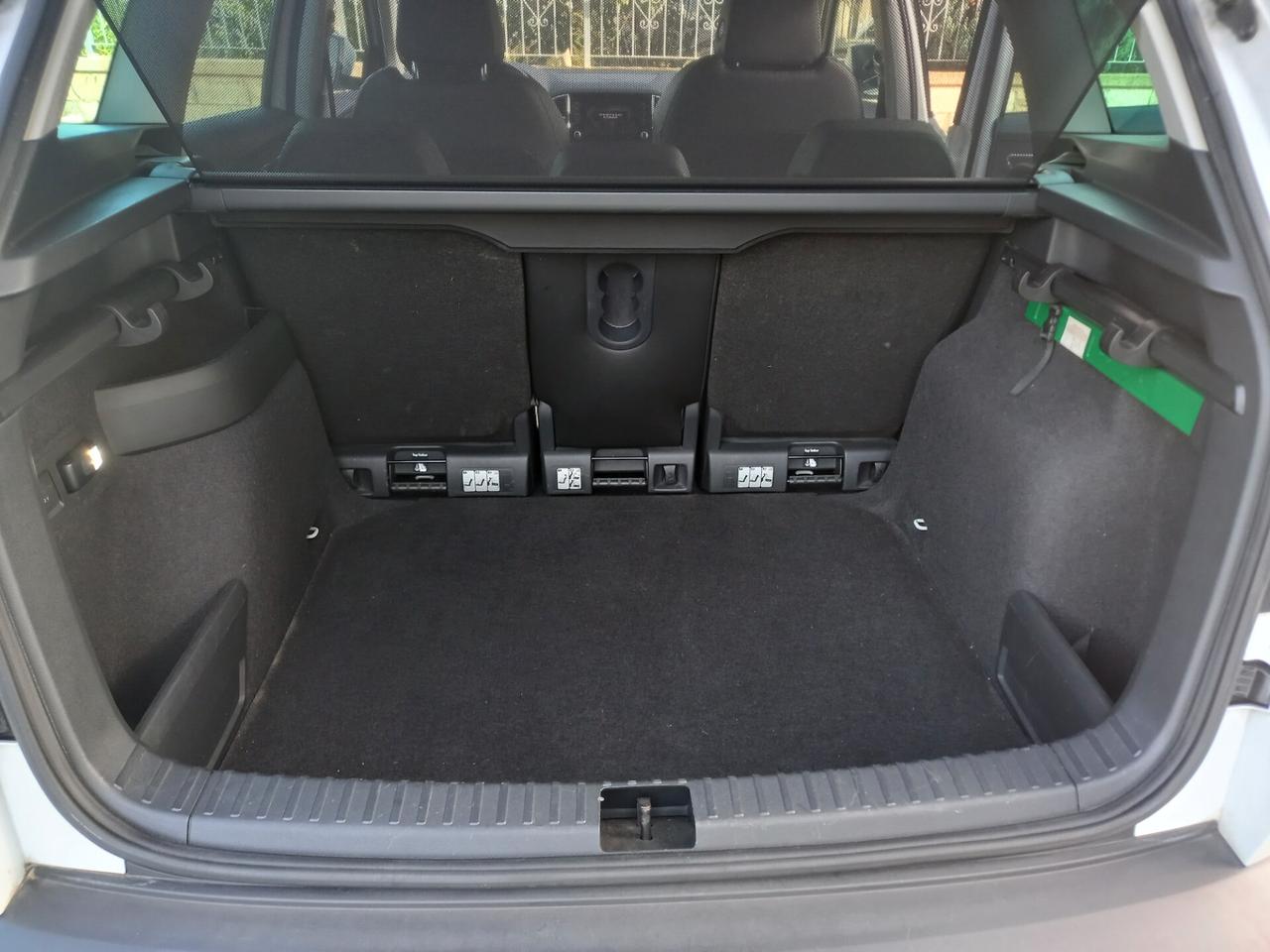 Skoda Karoq 1.6 TDI SCR Executive full