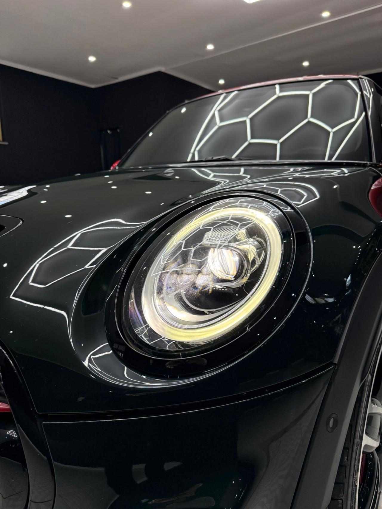 Mini John Cooper Works no super bollo