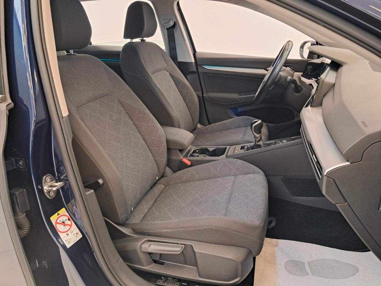 Volkswagen Golf, VIII 2021 1.0 tsi evo Life 110cv *IVA ESPOSTA*