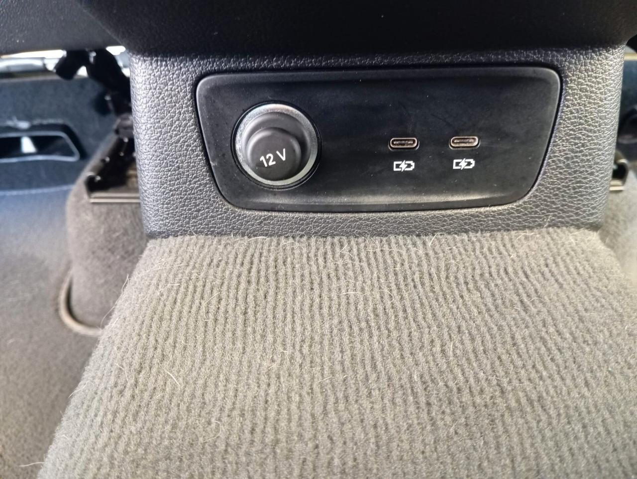 Audi Q3 35 TDI S tronic Business