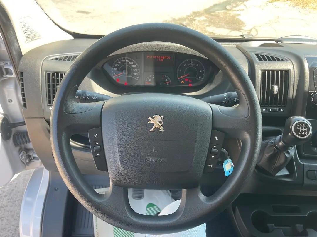 Peugeot Boxer 2.2 BlueHDi 140CV L2H2
