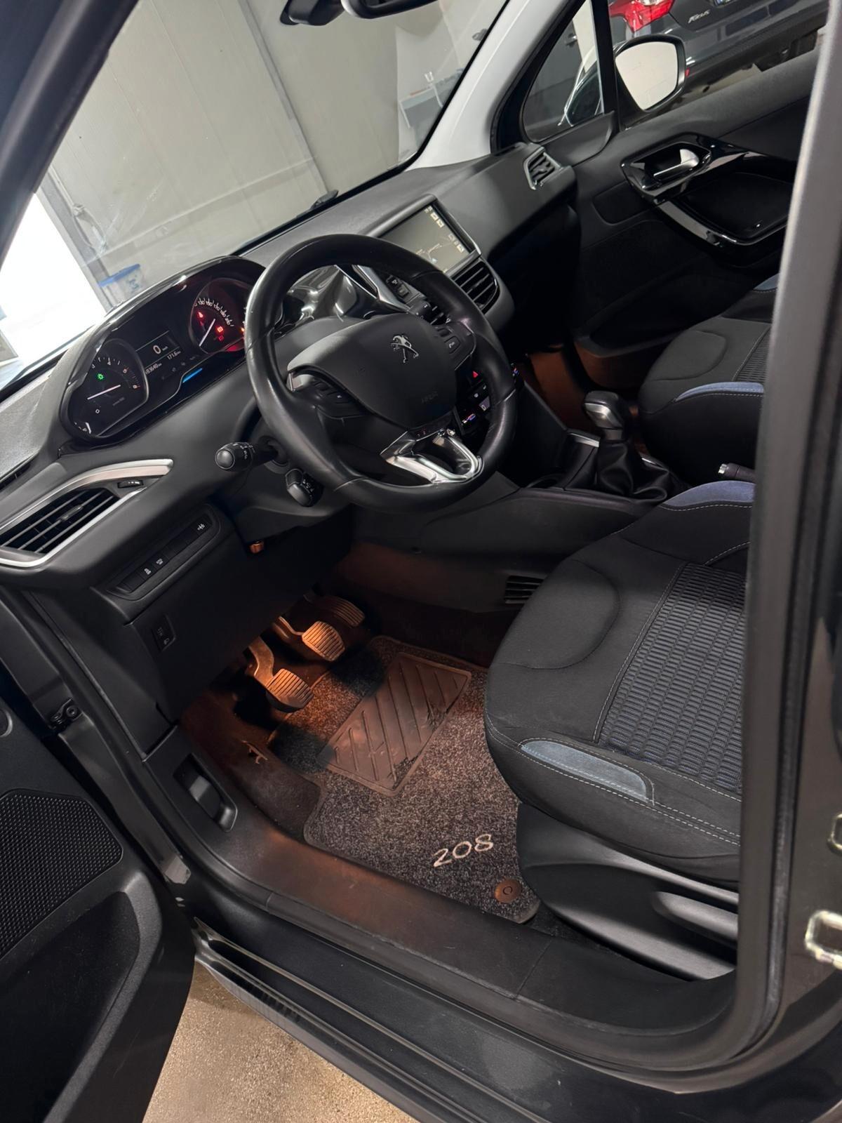Peugeot 208 1.6 e-HDi 92 CV Stop&Start 5 porte Allure