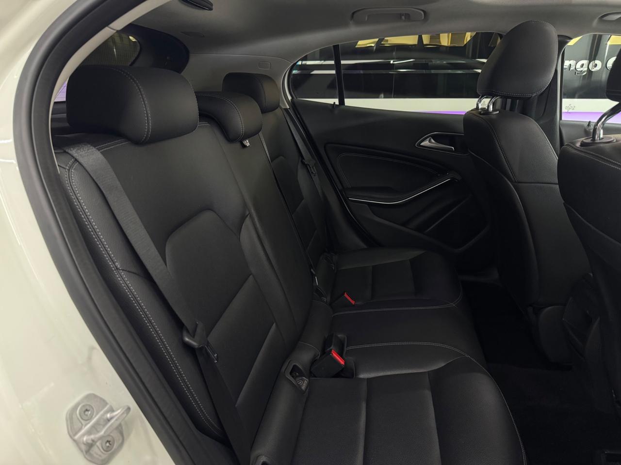Mercedes-benz GLA 200d 4Matic Premium Iper Full