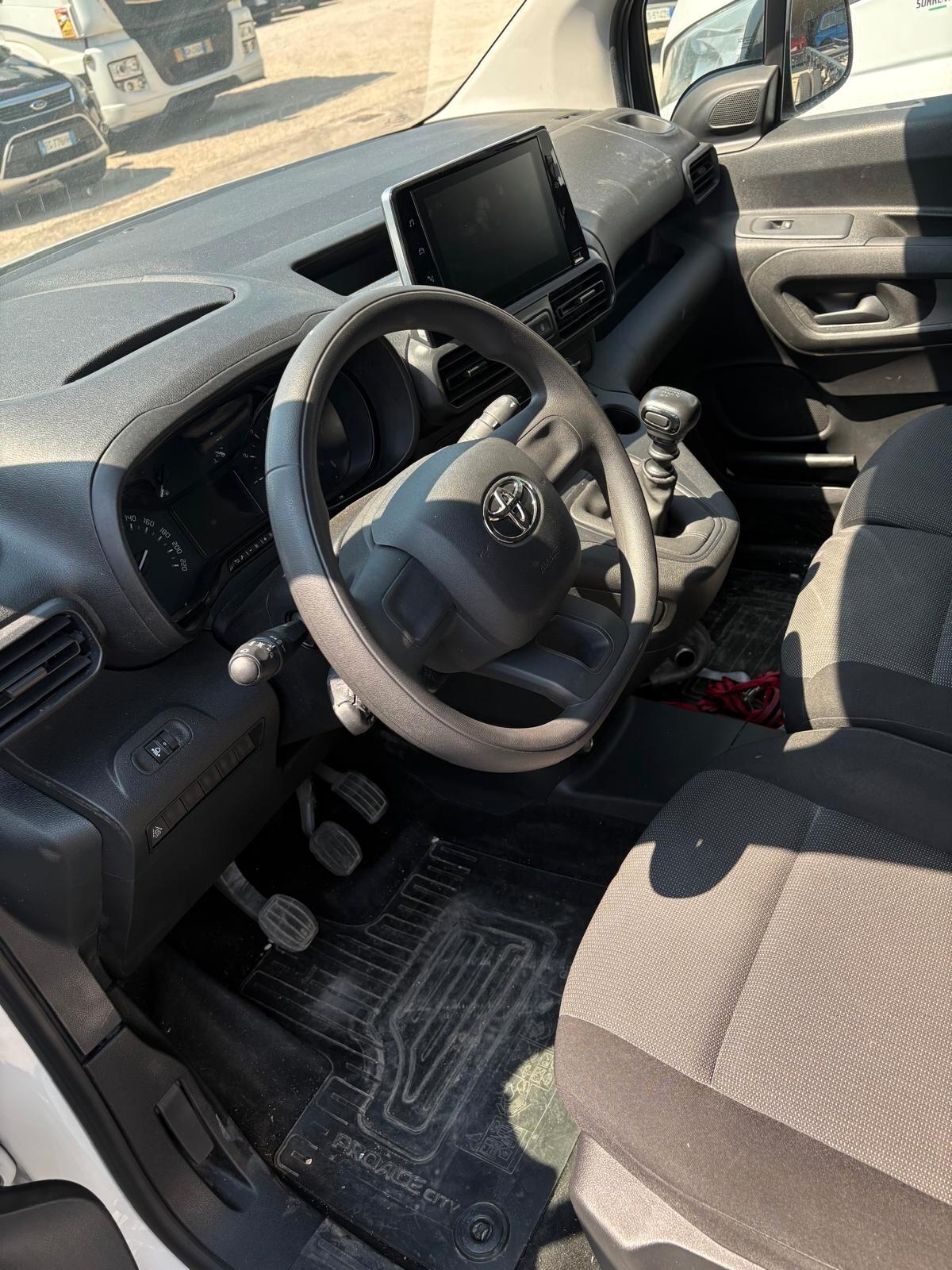TOYOTA PROACE CITY