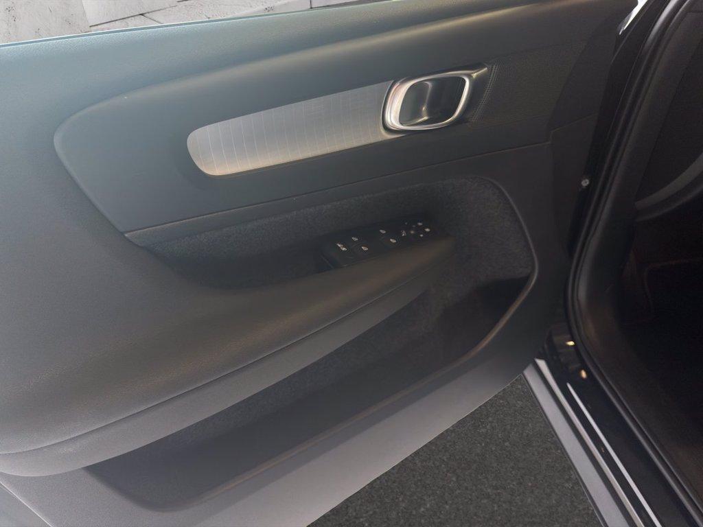 VOLVO XC40 2.0 b3 Core auto del 2024