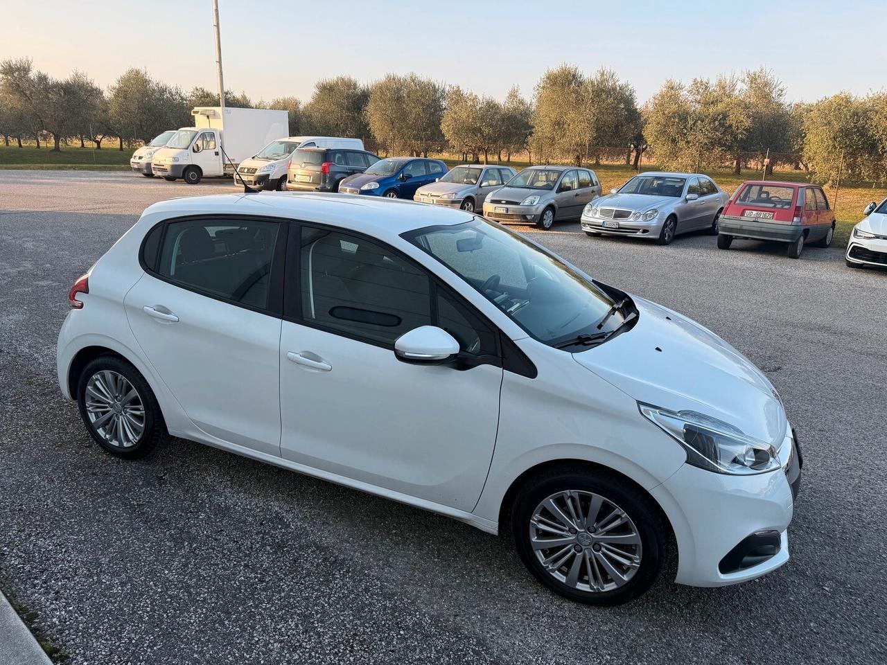 Peugeot 208 PureTech 82 5 porte Active