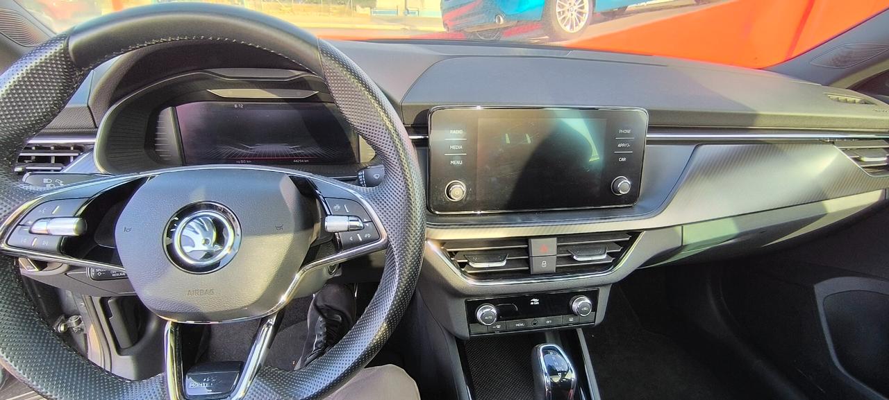 Skoda Kamiq 1.0TSI 110CV Black Dots NAVI CAMERA LED
