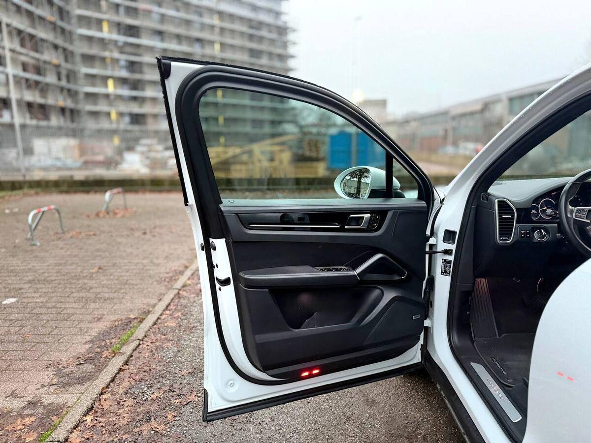 Porsche Cayenne 3.0 tiptronic