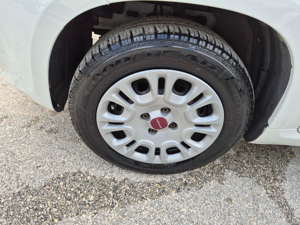 Fiat Panda 1.2 69CV Easy 5-posti