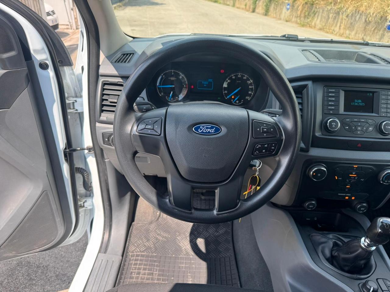 Ford Ranger FORD RANGER 2.2TDCI XL DOUBLE CAB **HARD TOP**