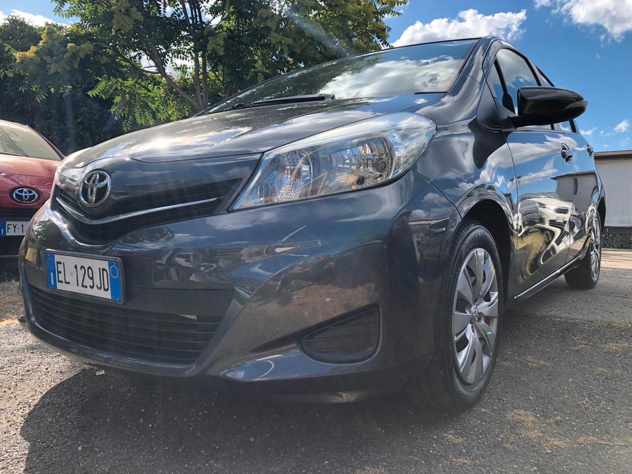 Toyota Yaris 1.0 5 porte Active