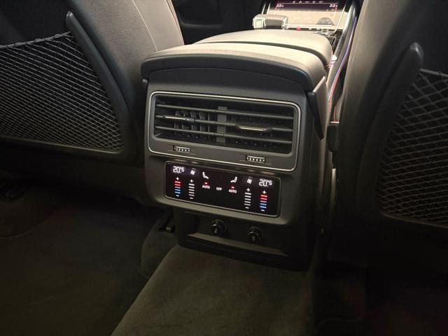 AUDI RS Q8 TFSI V8 quattro tiptronic