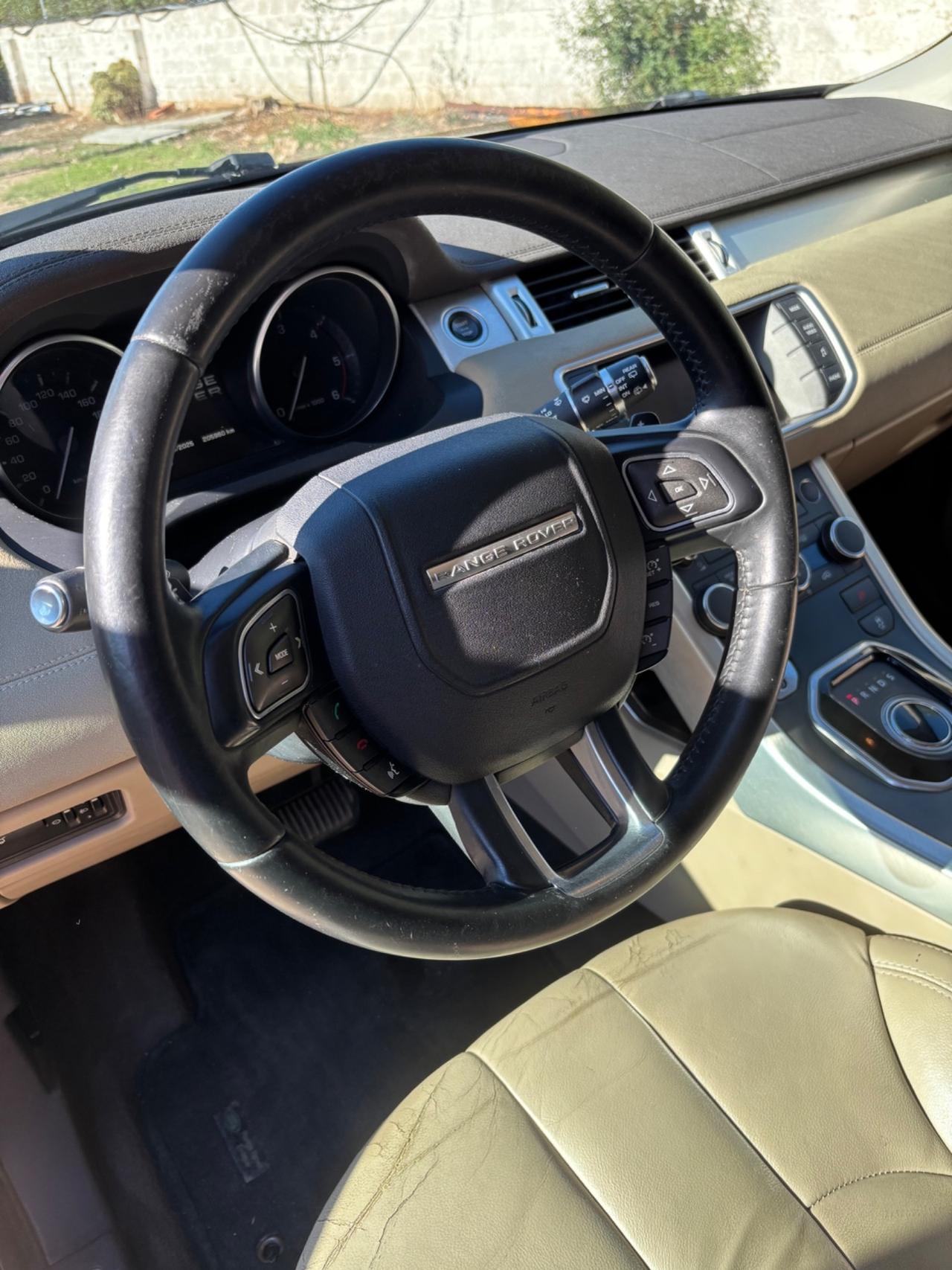Land Rover Range Evoque 2.2 TD4 5p. Prestige