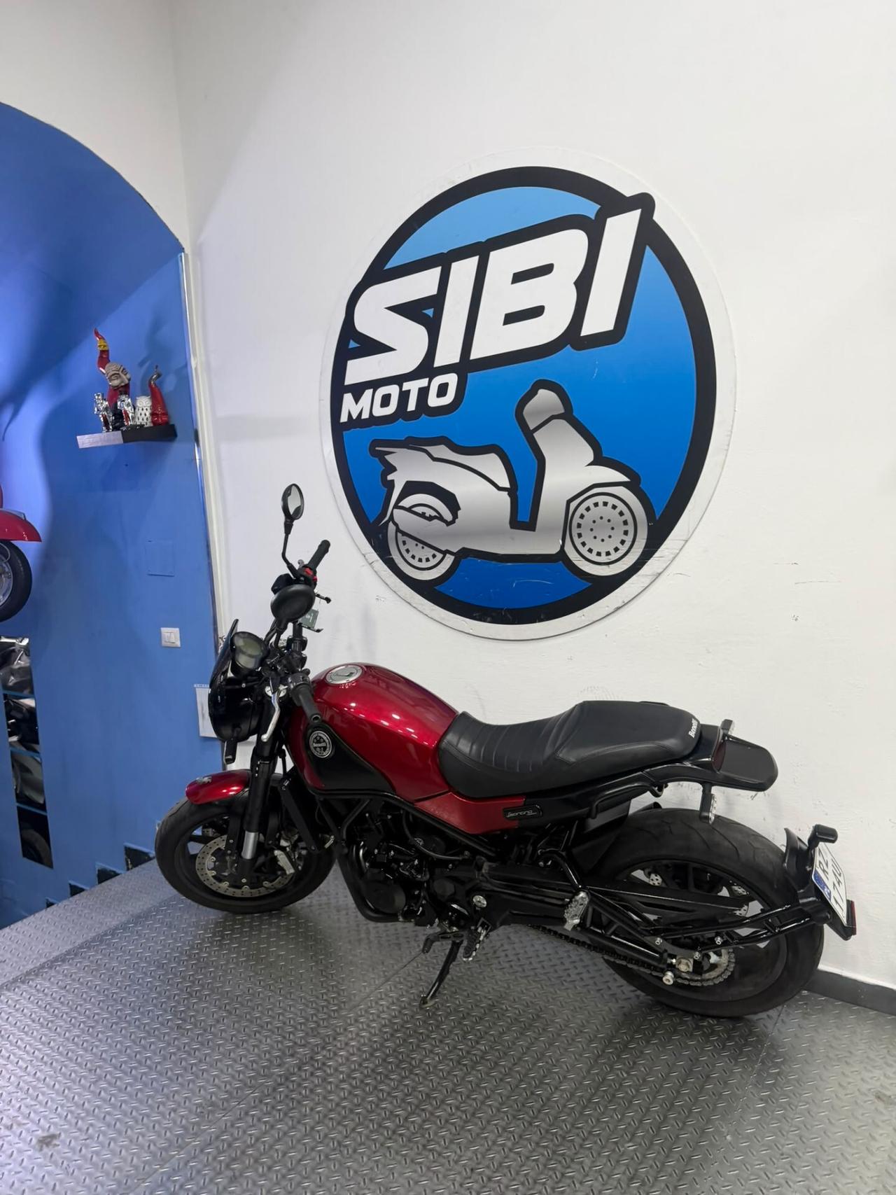 Benelli Leoncino 500