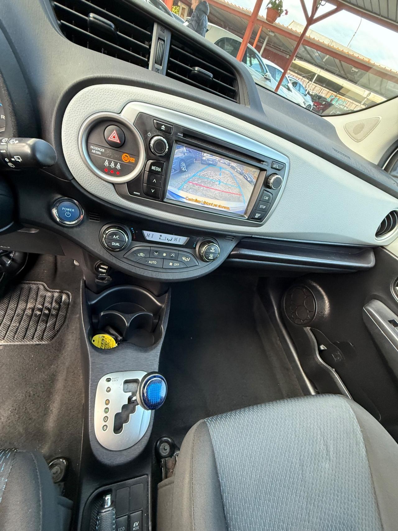 Yaris 1.5 Hybrid - Style-unipro-rate-garanzia -