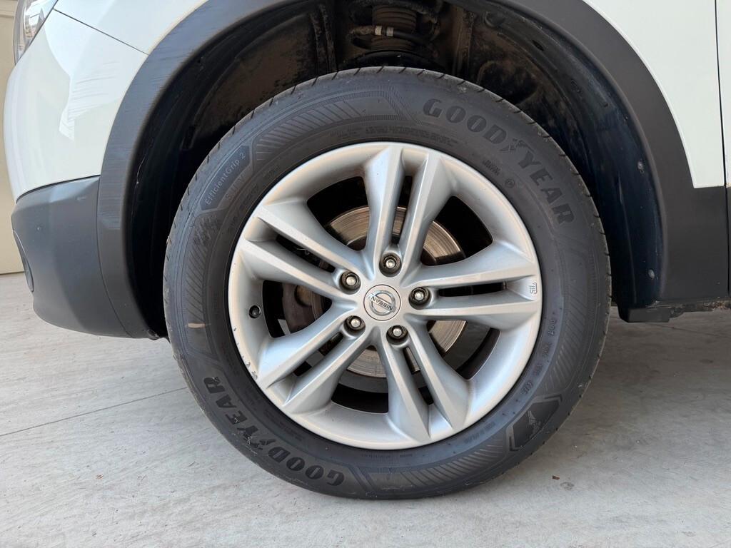 Nissan Qashqai 2.0 dCi DPF Tekna 4X4