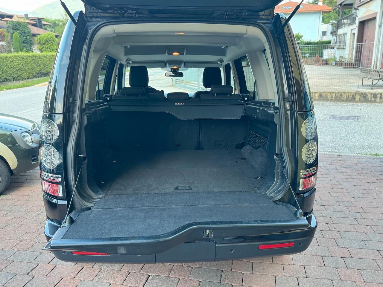 Land Rover Discovery 4 3.0 TDV6 SE