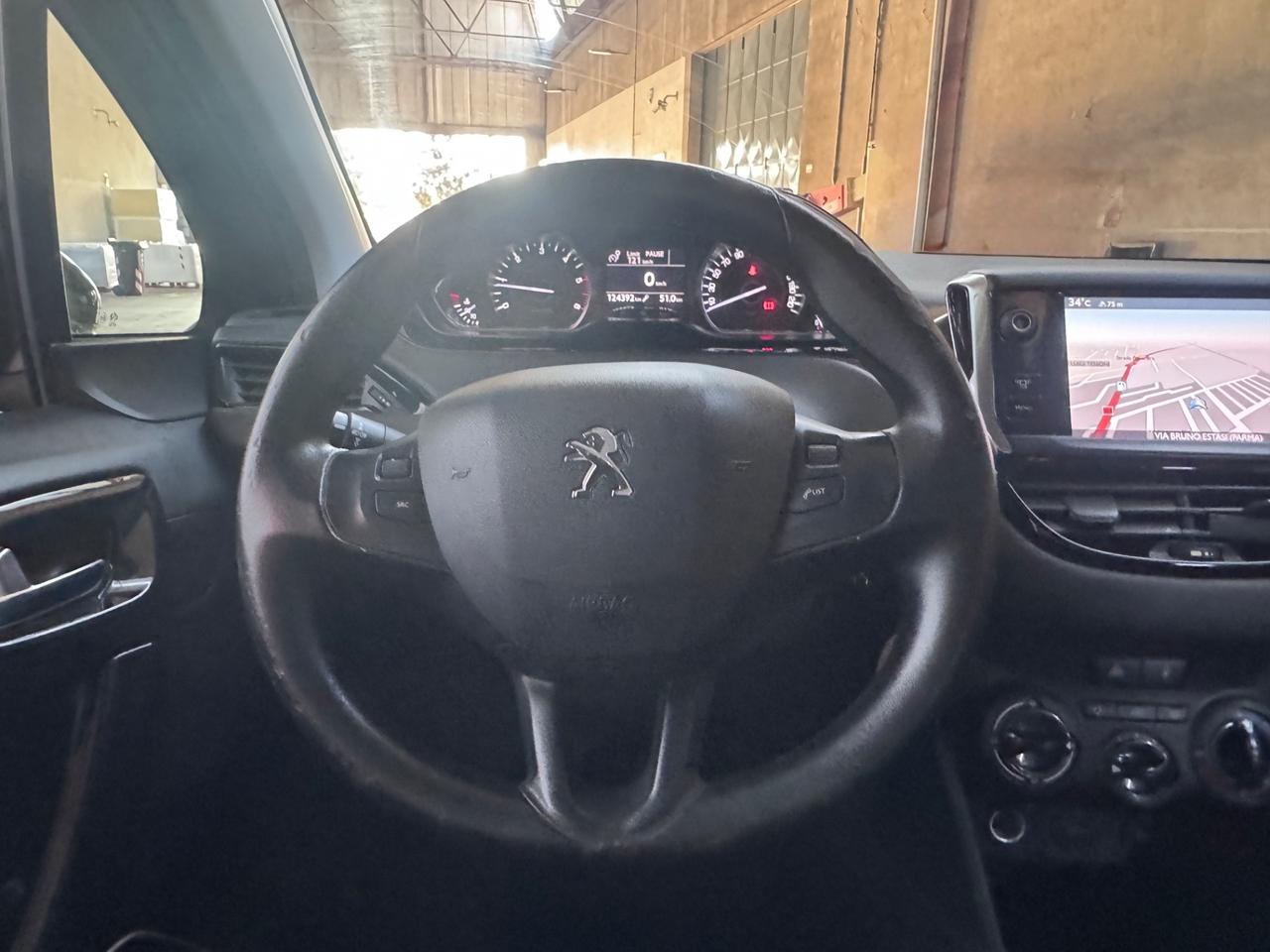 Peugeot 208 1.4 HDi 68 CV 5 porte Allure