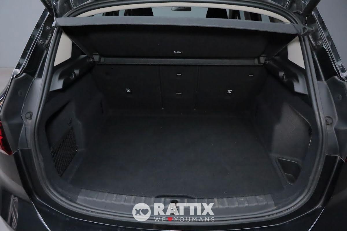 BMW 220 i Active Tourer mhev 48V auto