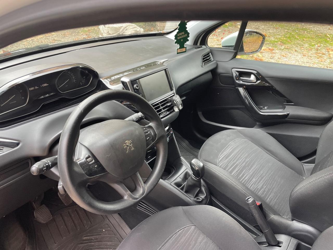 Peugeot 208 BlueHDi 75 5 porte Allure