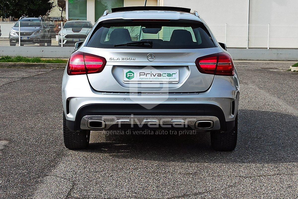 MERCEDES GLA 200 d Automatic Premium