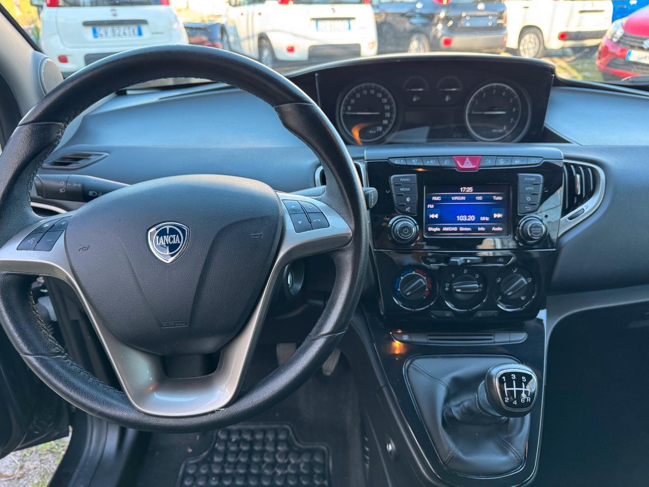 Lancia Ypsilon 1.0cc 70cv S&S Hybryd Gold