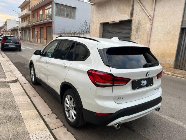 BMW X1 sDrive18d Aut. Advantage *FullLED*