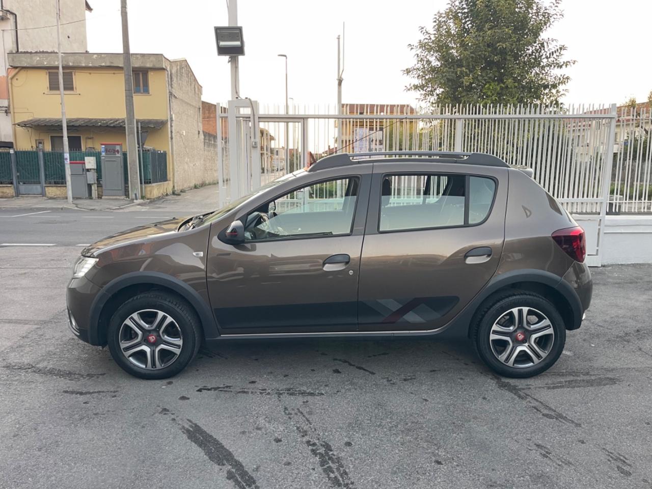 Dacia Sandero Stepway 0.9 TCe Turbo GPL 90 CV S&S Techroad