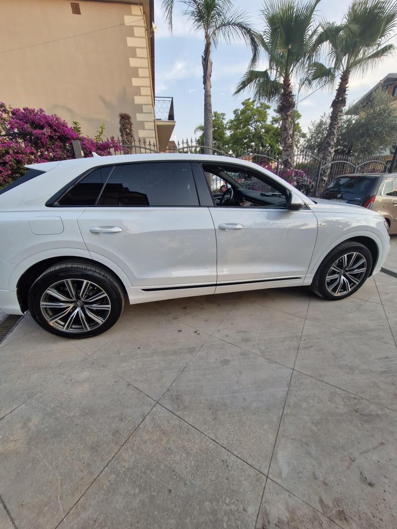 Audi Q8 50 TDI 286 CV quattro tiptronic Sport