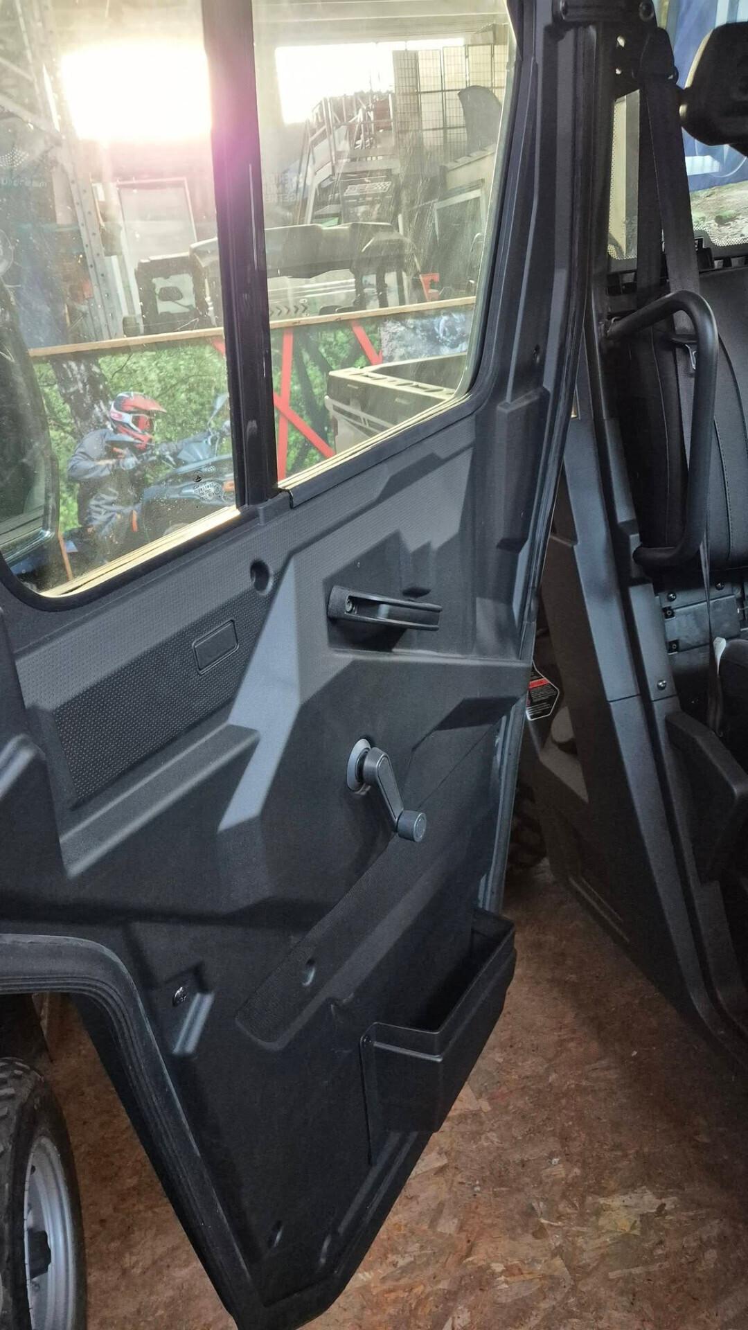 QUADRICICLO UTV T3 4X4 - CABINATO - Targa Gialla