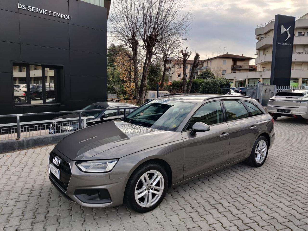 Audi A4 Avant 30 TDI Business IVA ESPOSTA