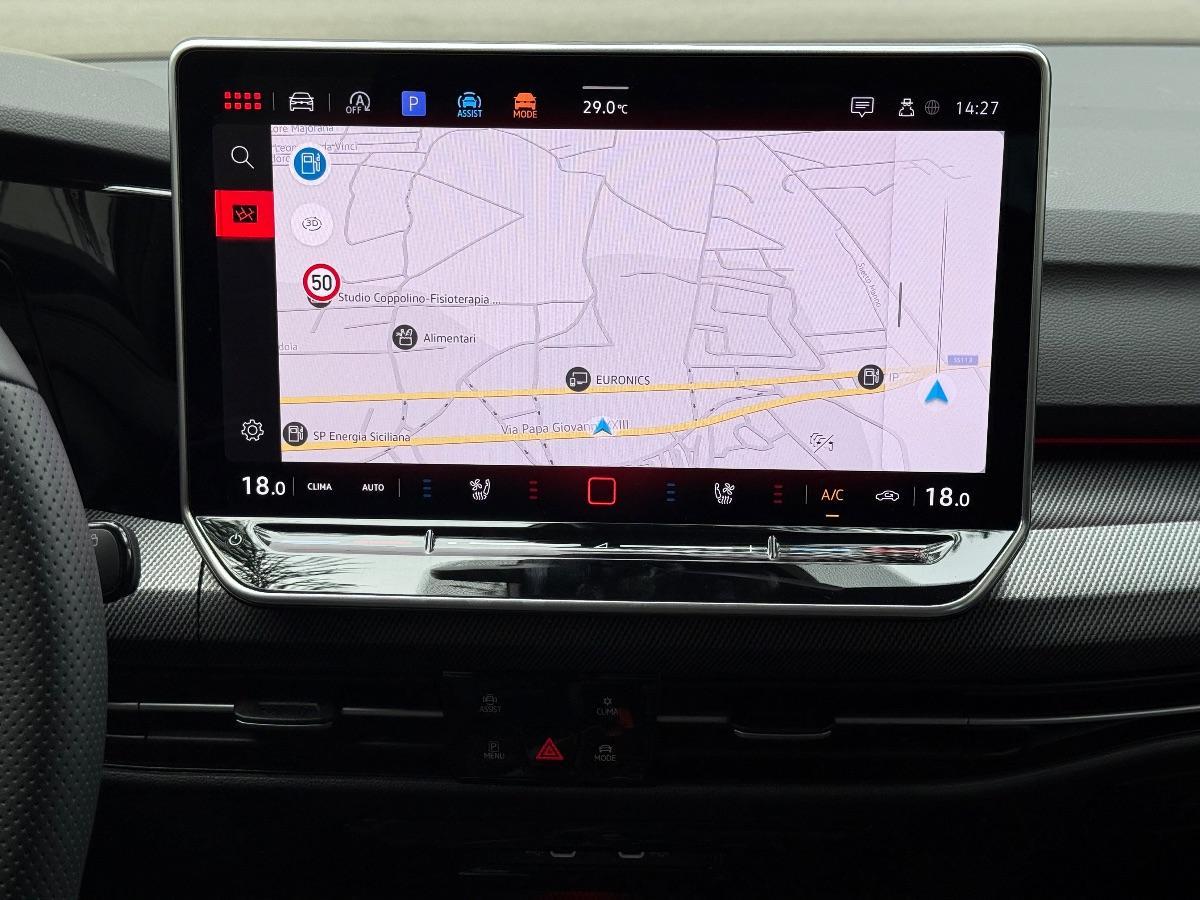 New Volkswagen Golf 8.5 GTI 2.0 TSI 265 CV