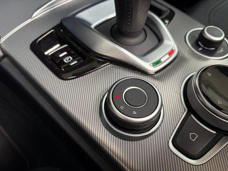 Alfa Romeo Stelvio 2.0 T 280 CV Veloce AT8 Q4